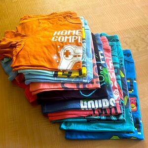 10 t shirts boys size xxl children’s place. Various designs and colors